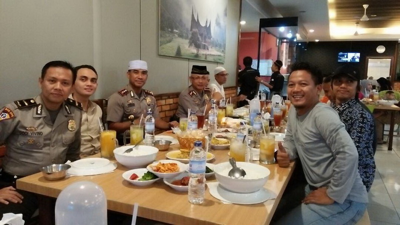 Polresta Pekanbaru Buka Puasa Bersama Awak Media